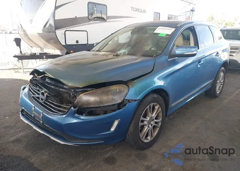 2015 Volvo Xc60 T5 Premier z USA, uszkodzony, nr VIN YV440MDK5F2686907